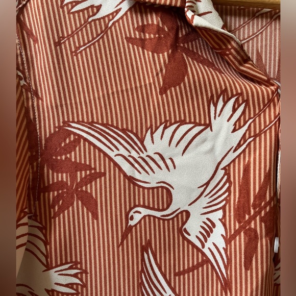 Men’s Cuban collared bird Shirt - Picture 5 of 5
